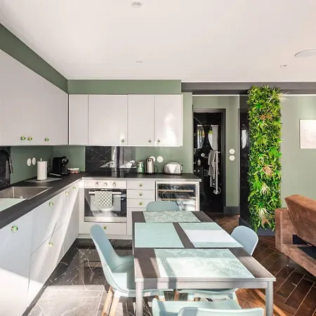 Apartment Garden In Dijon